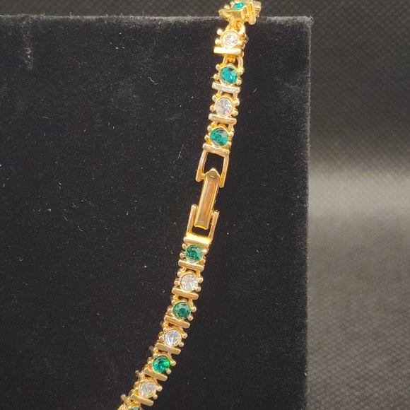 Vintage Tennis Bracelet Emerald And White Crystal Gold 8" - Picture 5 of 5
